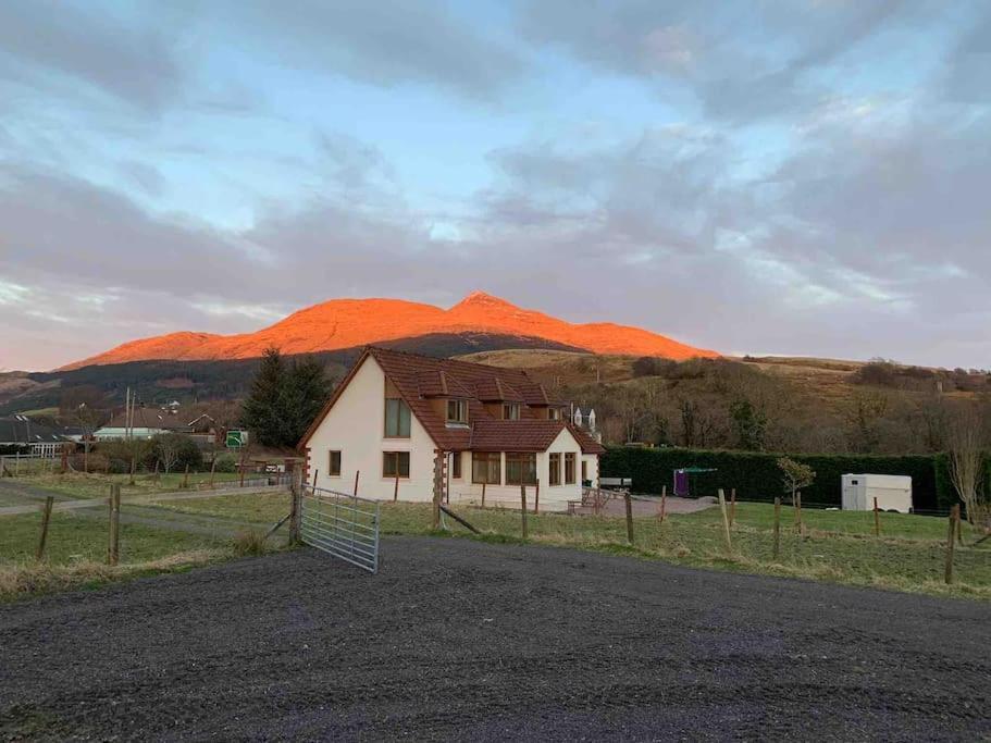 Tigh Na Cille Studio, *